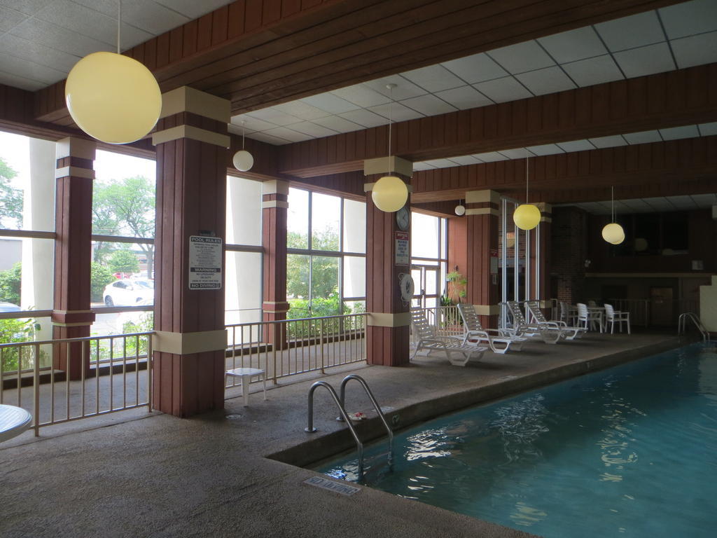 Rodeway Inn 斯科基 外观 照片