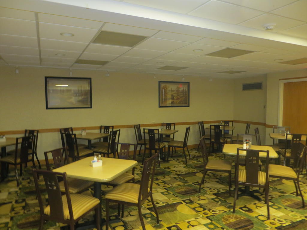 Rodeway Inn 斯科基 外观 照片
