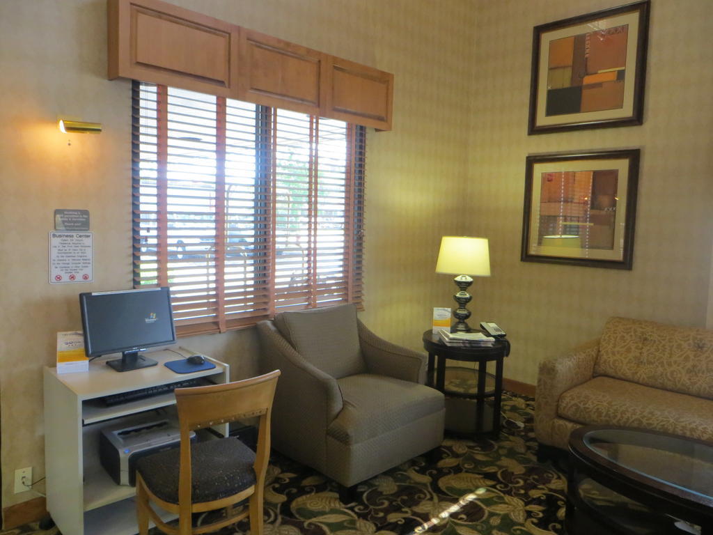 Rodeway Inn 斯科基 外观 照片