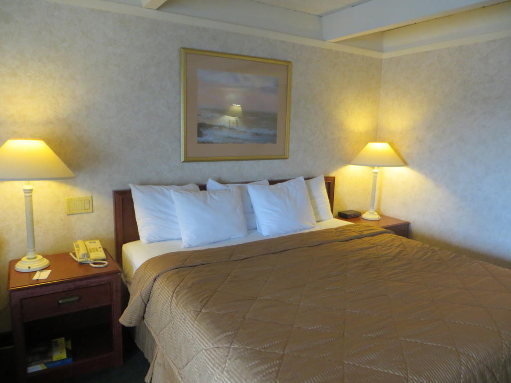 Rodeway Inn 斯科基 客房 照片